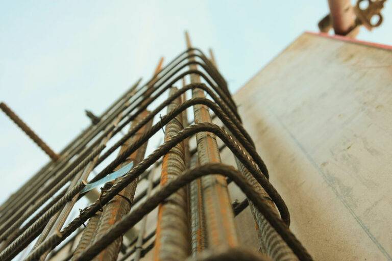 a grid and structure for performance